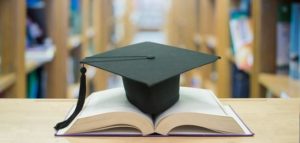 التكوين لنيل شهادة الدكتوراه: عدد المناصب المفتوحة بعنوان السنة الجامعية 2021/2020