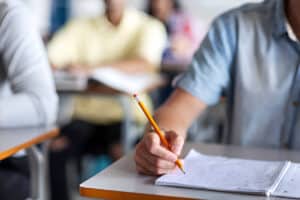 إعلان عن فتح دورة للامتحانات المهنية