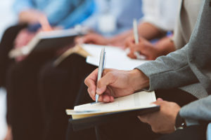 إعلان : تنظيم دورة على أساس الامتحانات المهنية